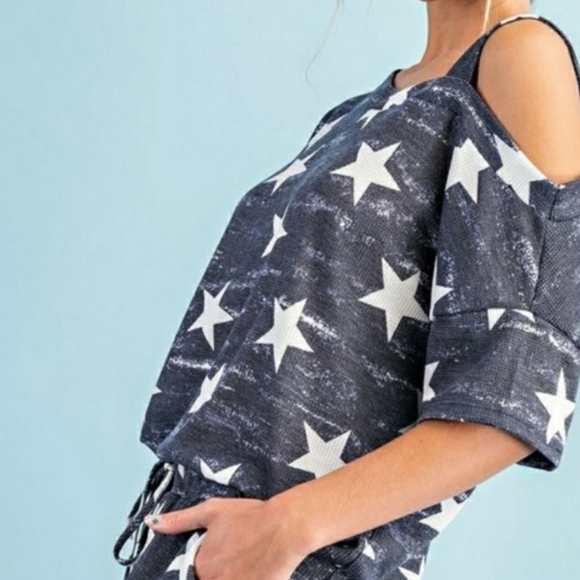 Star Print Short Set - Picture 3 of 11